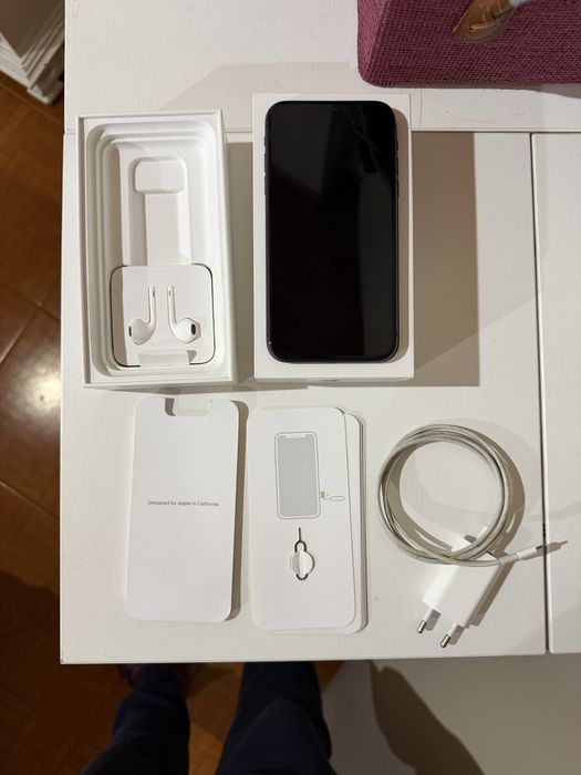 iPhone 11 em otimo estado