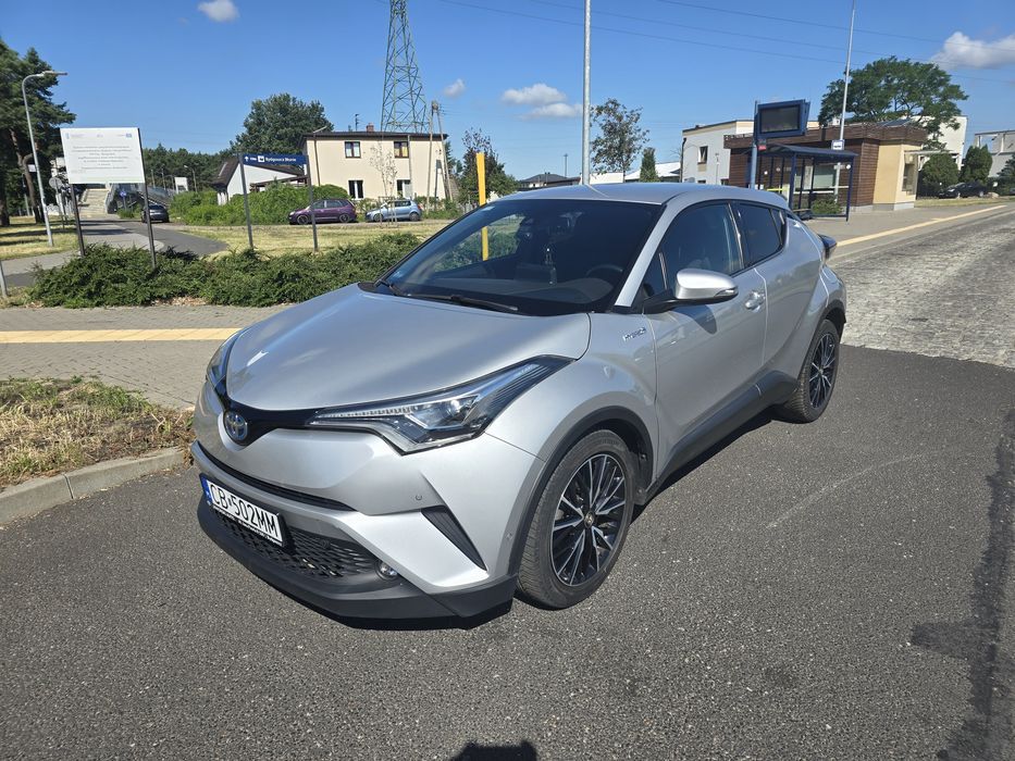 Toyota CHR 1.8 hybryda Executive 2017 rok.