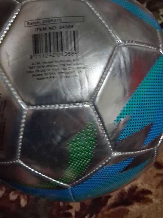 Продам м'яч футбольний і баскетбольний