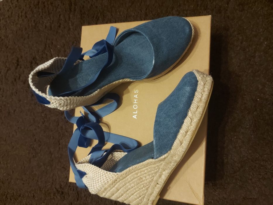 Espadryle na koturnie