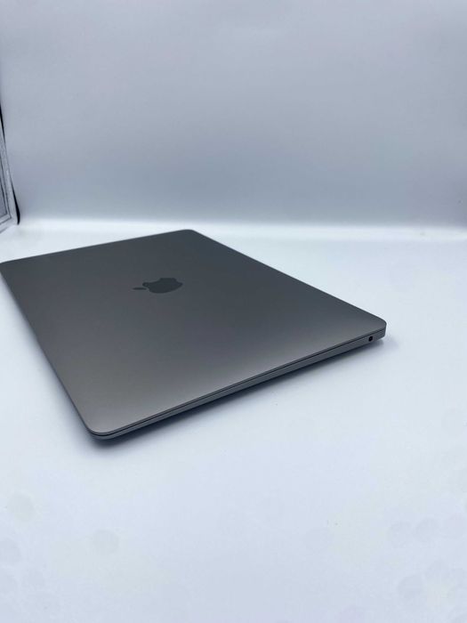 Ноутбук Apple MacBook Air 13 M1 8/128GB Space Gray (MGNF3)