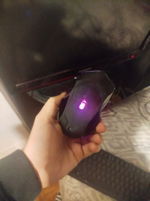 Teclado e rato com luzes led, RGB