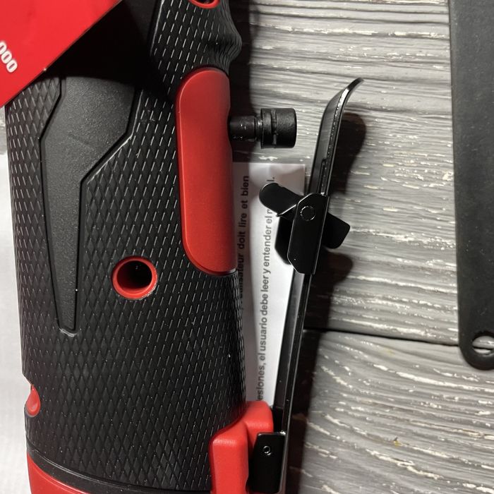 Акумуляторна пряма гліфмашина Milwaukee M12 Fuel 2486-20