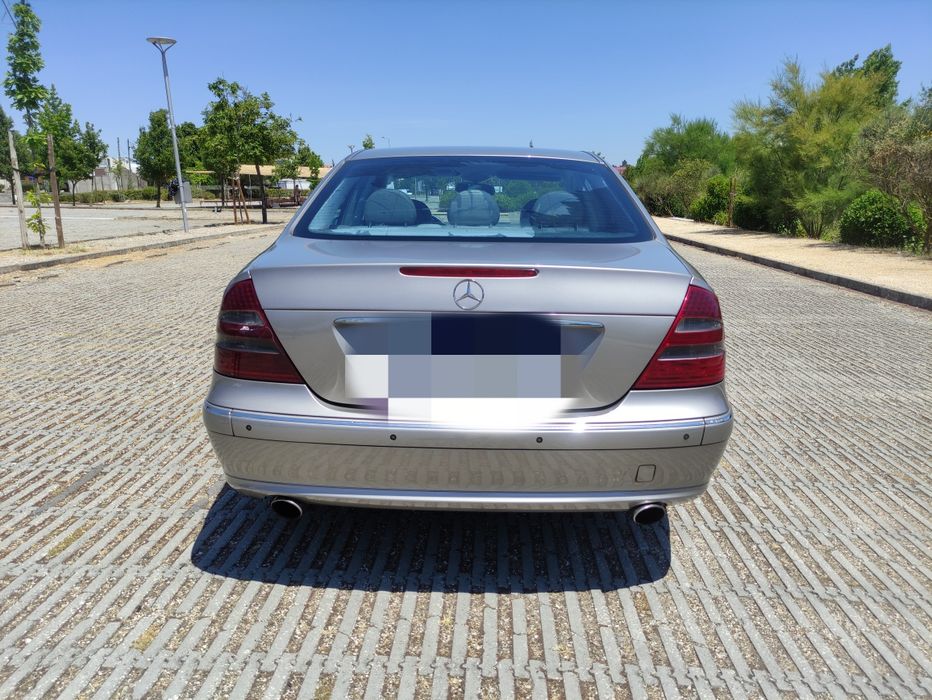 Mercedes-Benz Classe E 270 — fotografia 3