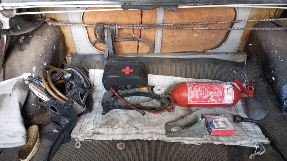 Продам автомобиль москвич АЗЛК-412 коробка передач Фиат