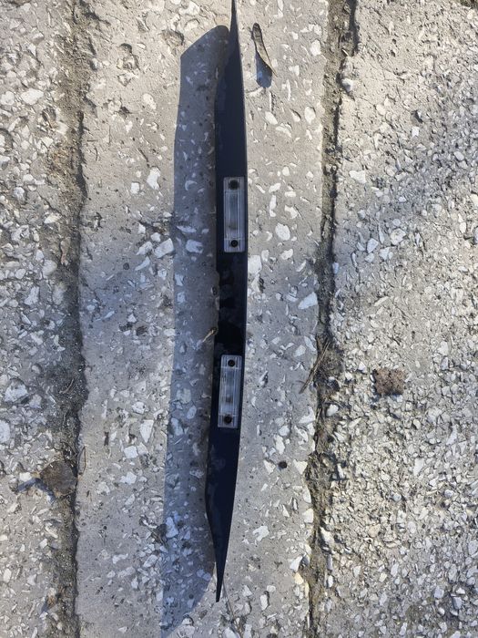 Накладка кришки  багажника chevrolet lacetti седан