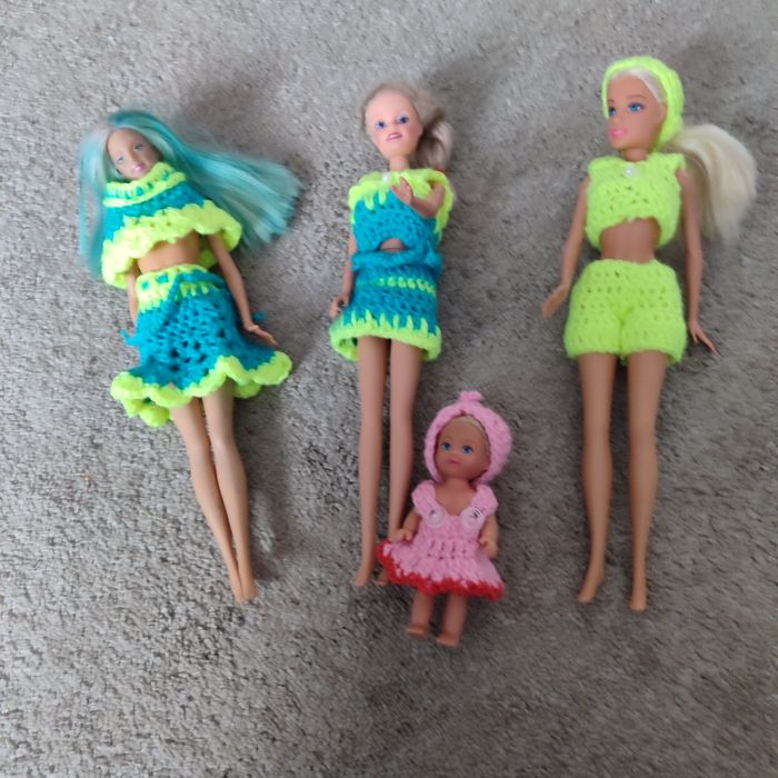 Sprzedam lalki Barbie w nowych ubrankach
