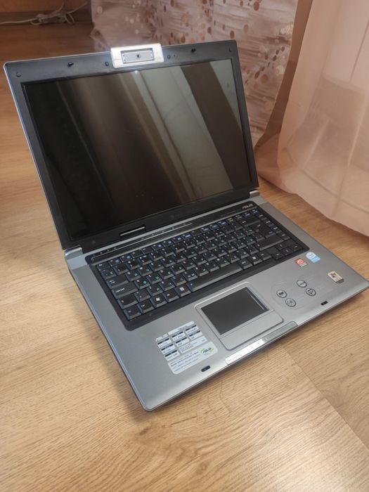 Ноутбук Asus F5RL