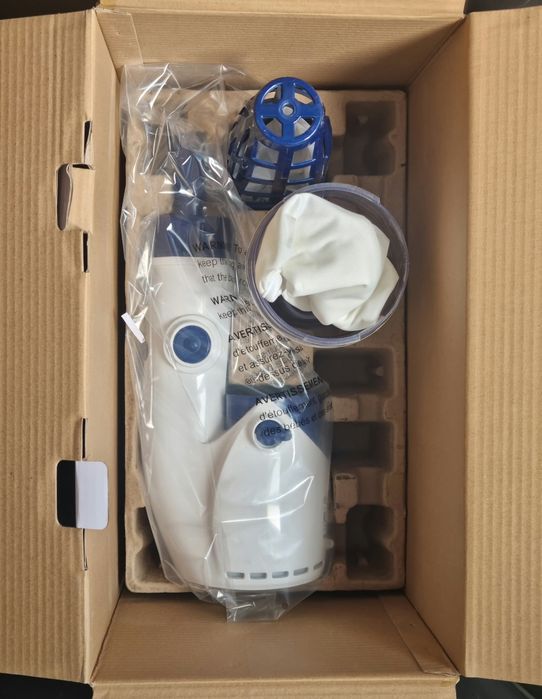 Aspirador eletrónico para piscinas