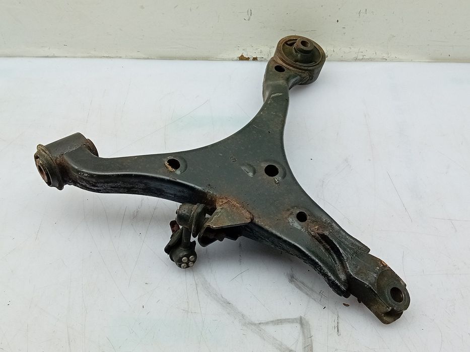 Braço de suspensão frente esquerdo HONDA CR-V II (RD4_, RD9_)