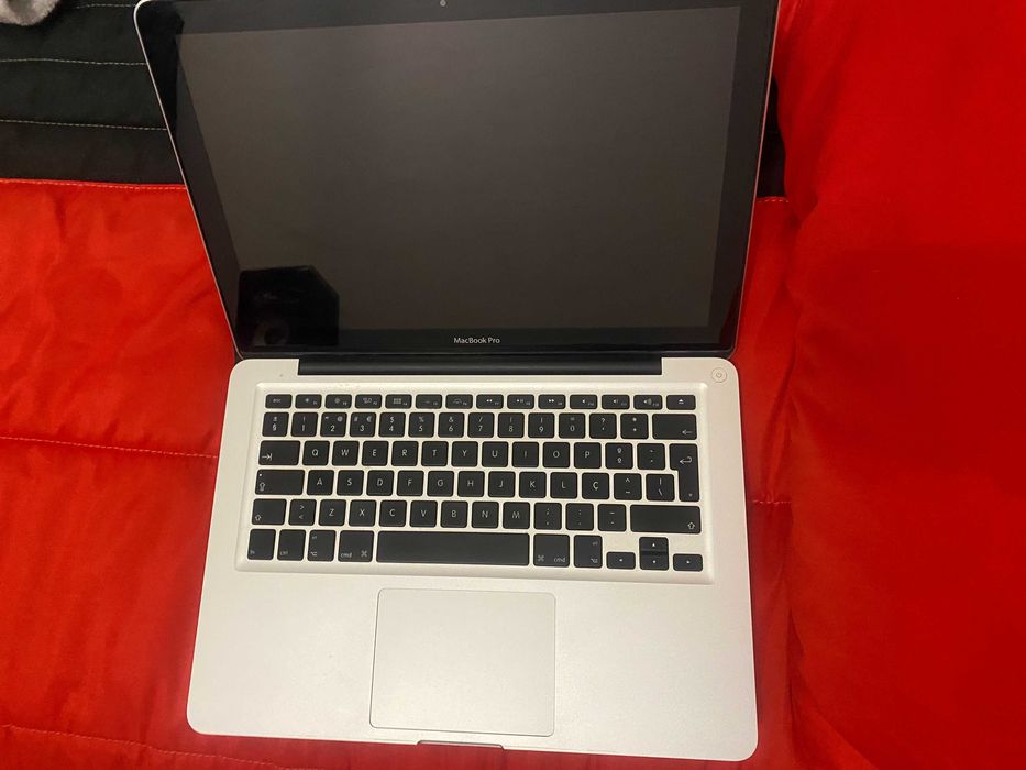 Vendo MacBook Pro 13 polegadas (Meados de 2012) em excelente estado.