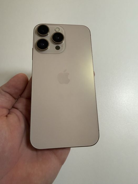 Sprzedam iPhone XR 64 GB w obudowie iPhone 16 Pro