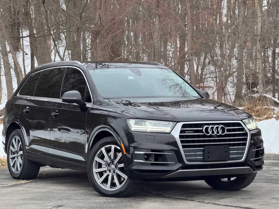 Audi Q7      2019