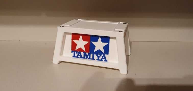 Stojak podstawka na model Tamiya