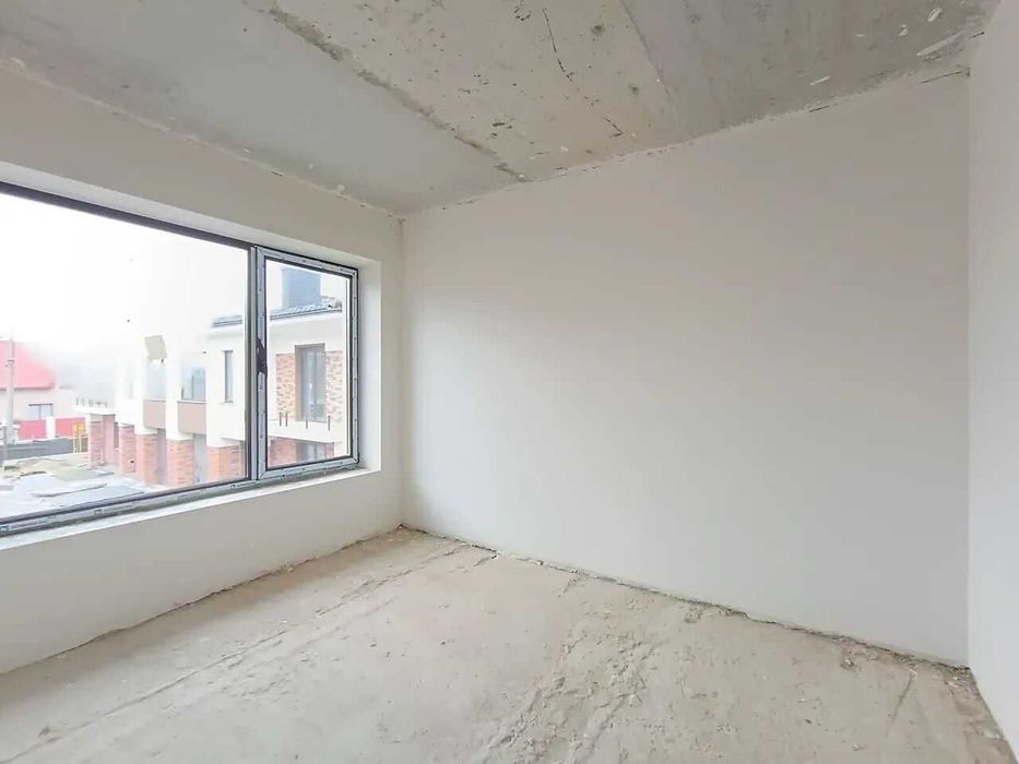 Дуплекс в закритому комплексі у с.Вовчинець