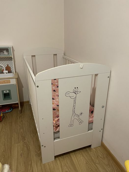 Lóżeczko dziecięce z materacem