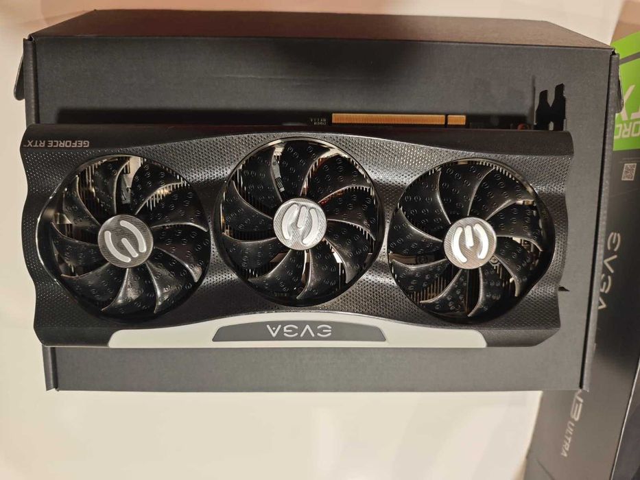 EVGA GeForce RTX 3070 Ti FTW3 Ultra - 8GB como nova