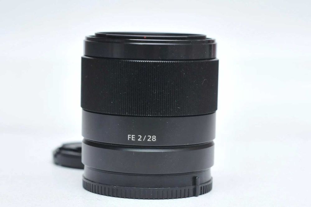 Sony FE 28mm f/2
