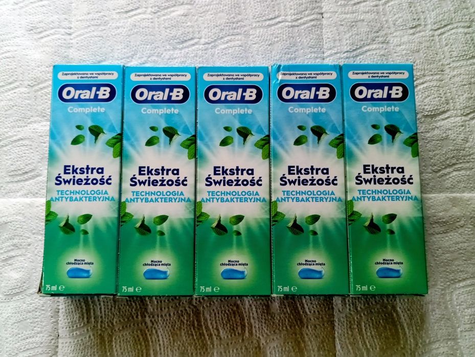 Oral-B Complete Ultimatum Fresh technologia antybakteryjna pasta do zębów 75 ml 5 szt.