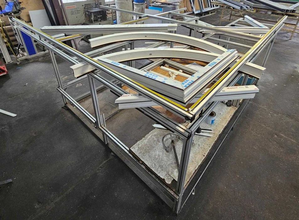 Stół do pomiaru łuków okiennych