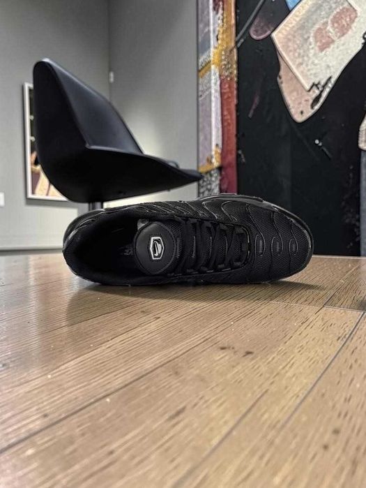 (БЕЗ ПЕРЕДОПЛАТИ) 36 - 40 Nike Air Max Plus Triple Найк Аир Макс ТН