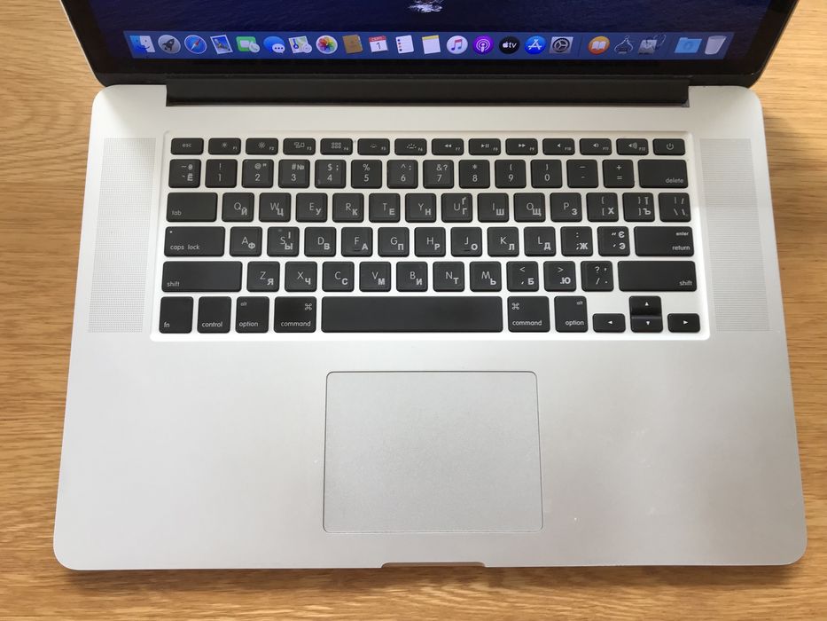 Запчастини топкейс Macbook Pro 15 Retina