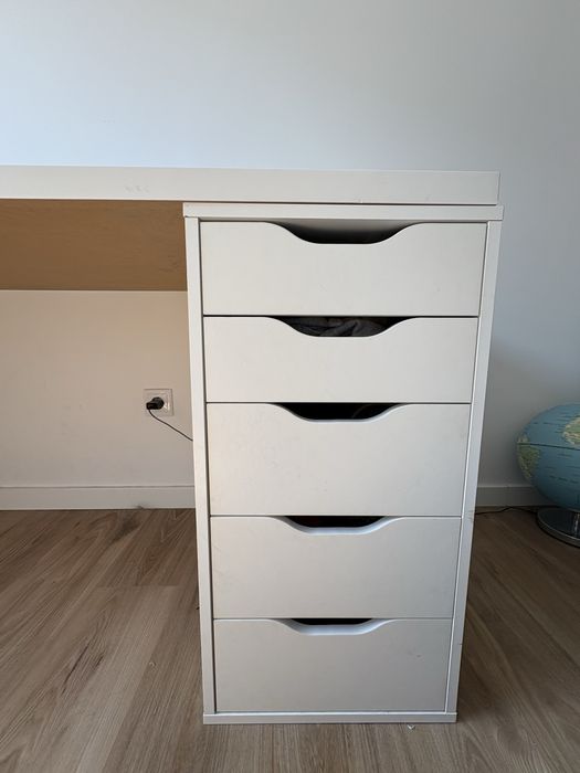 Secretária branca do ikea