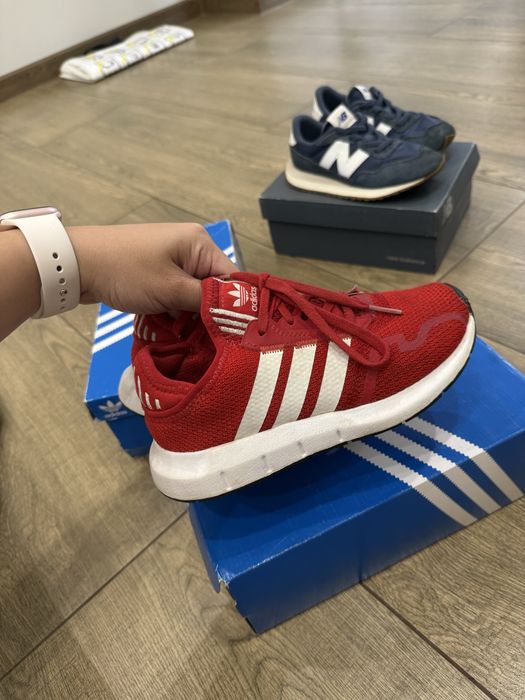 Дитячі кросівки adidas 31-32