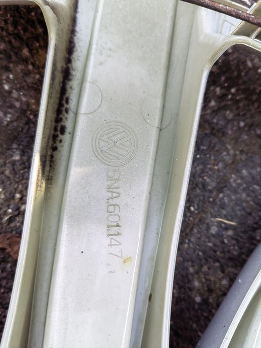17" Kołpaki VW Tiguan Komplet Oryginaln Bardzo Ładne Golf  Passat 2