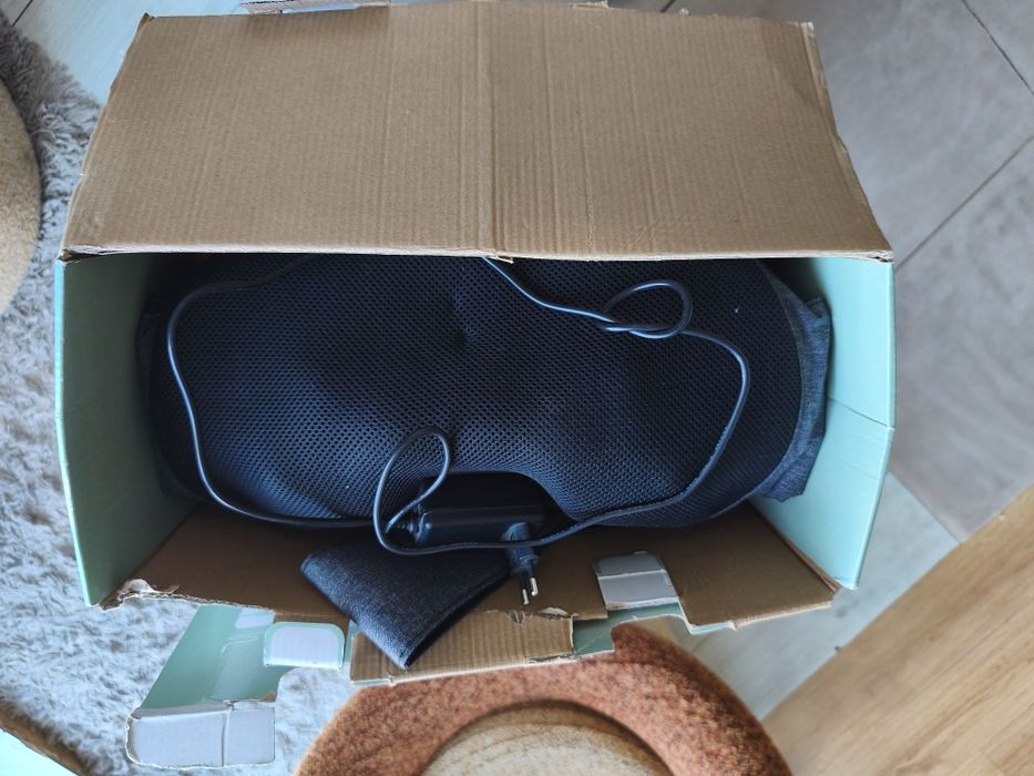 Masażer karku pleców ramion