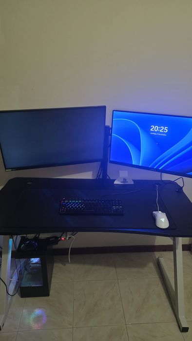 Setup Completo Torre Gaming + 2 monitores + secretária e cadeira