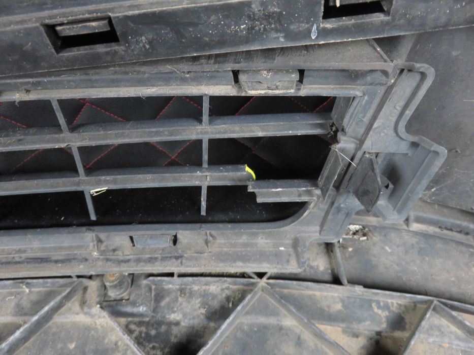 VOLVO S40 V50 Lift Zderzak Przedni Przód Kolor 452