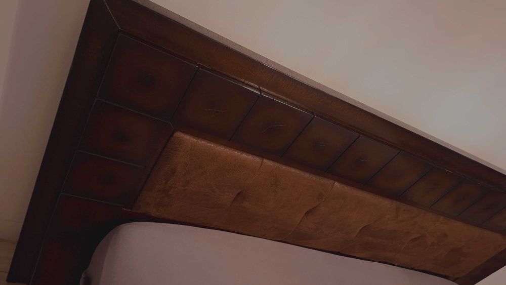 łóżko drewniane  ..