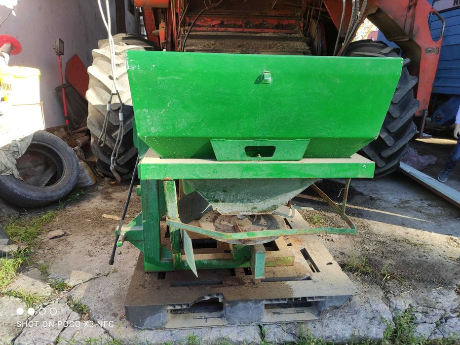 Rozsiewacz nawozów grass rol