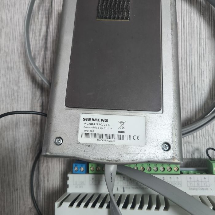 Sterownik/ regulator do centrali wentylacyjnej Siemens ACX 36.040