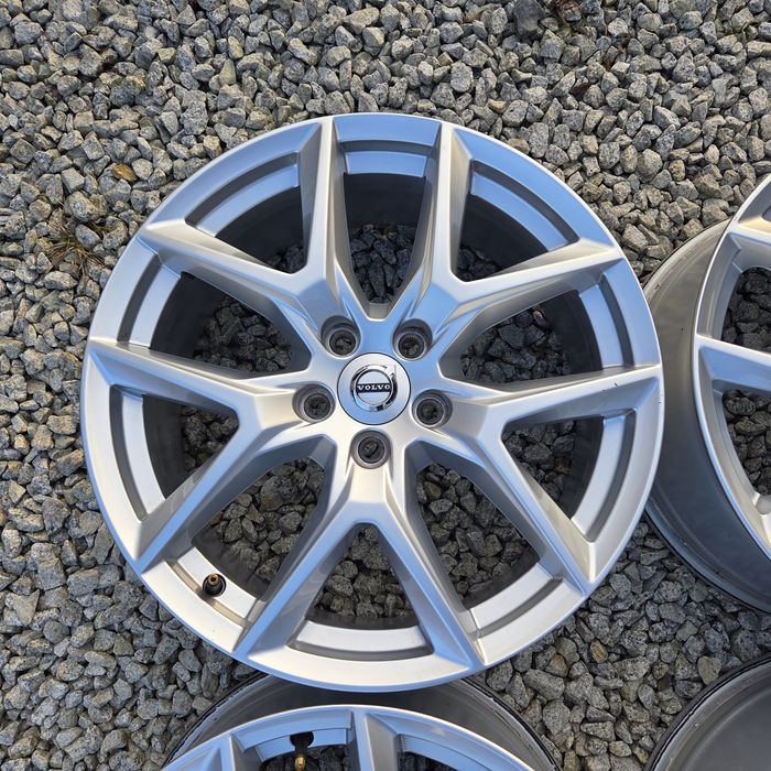 Oryginalne felgi Volvo 18 5x108 XC60,XC90 V60 V90 V70 V40,S60,S90