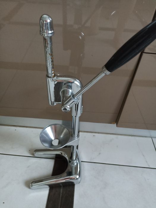 Пресс. Соковыжималка для цитрусовых. Бу.