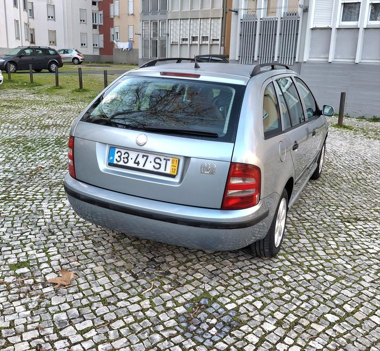 Skoda Fabia 1.4i 158Mil km Nacional 01