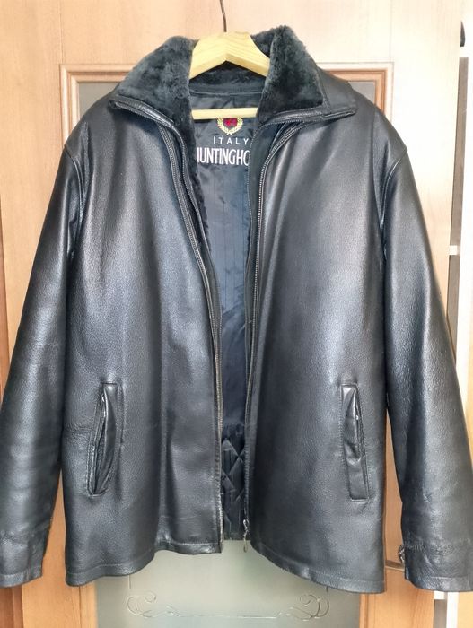 Кожаная куртка 54 размер с подкладкой.