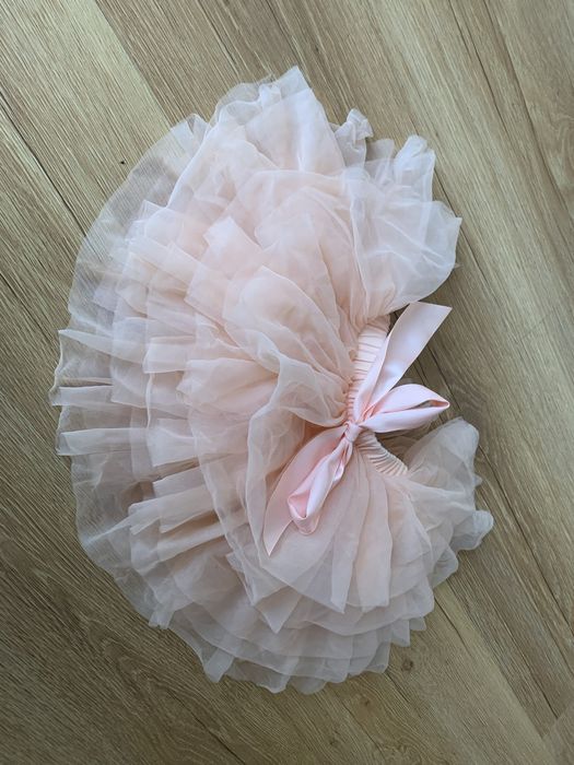 Tiulowa spodniczka