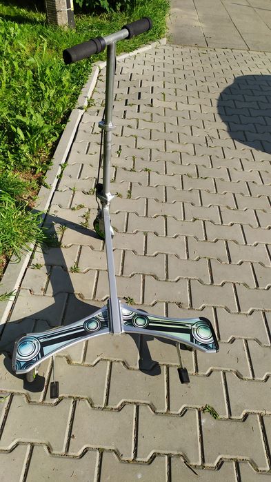 Hulajnoga Razor Powerwing trójkołowa