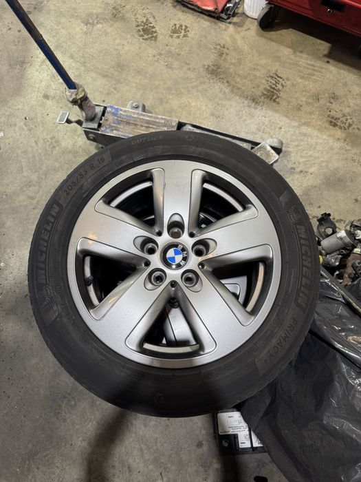 Jantes BMW 16'' + Pneus Michelin Primacy 4 205/55R16 - Quase Novos