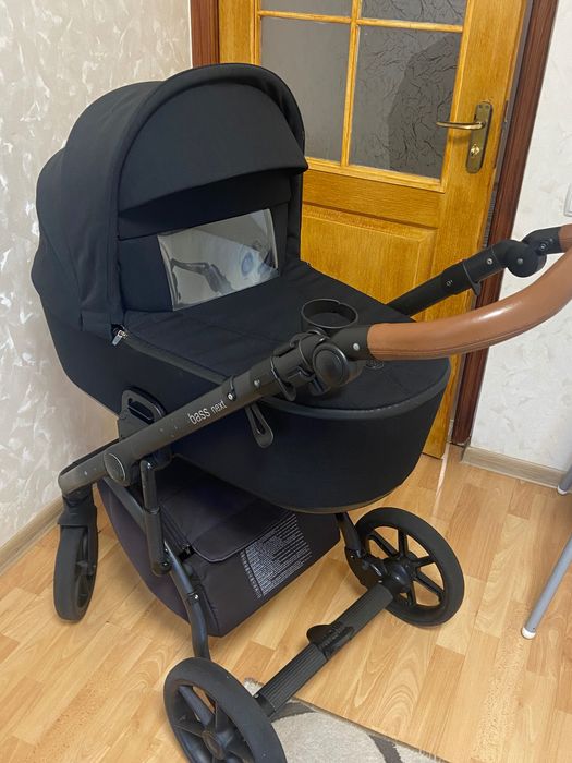 Продам коляску Roan Bass Next лише люлька