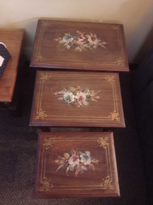 Mesa tripa de madeira