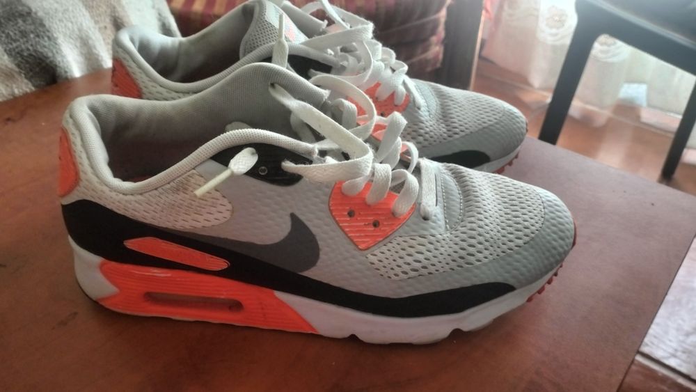 Nike air max muito bons