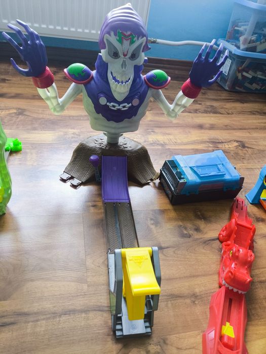 Zabawki monster jam, hot wheels
