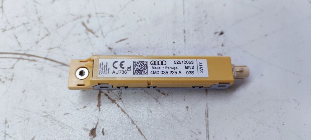 WZMACNIACZ ANTENOWY AUDI Q7 4M 4M0035225A