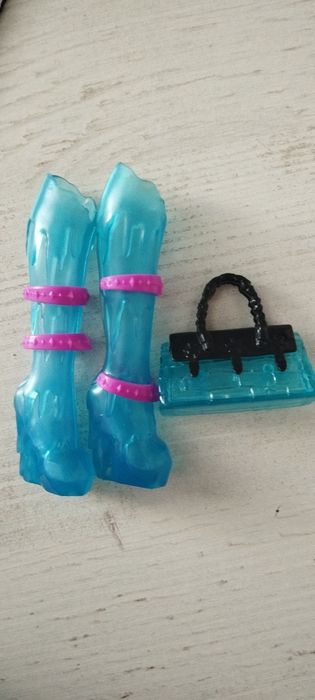 Сумка та чоботи Еббі