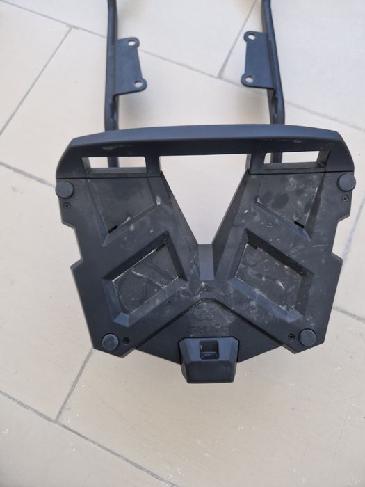 Suporte Top Case Honda CB650R