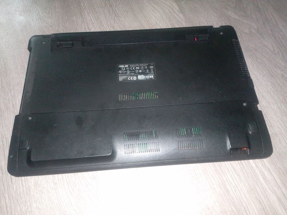 Ноутбук ASUS X550C